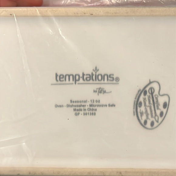 Temptations Reindeer Loaf Pan - Picture 11 of 11